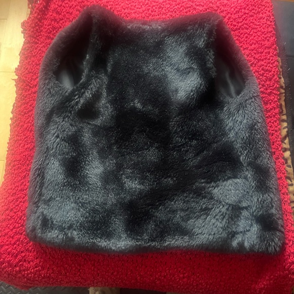 fur coat from Aldo like new , everything is clean and beautiful fur . - Picture 3 of 3